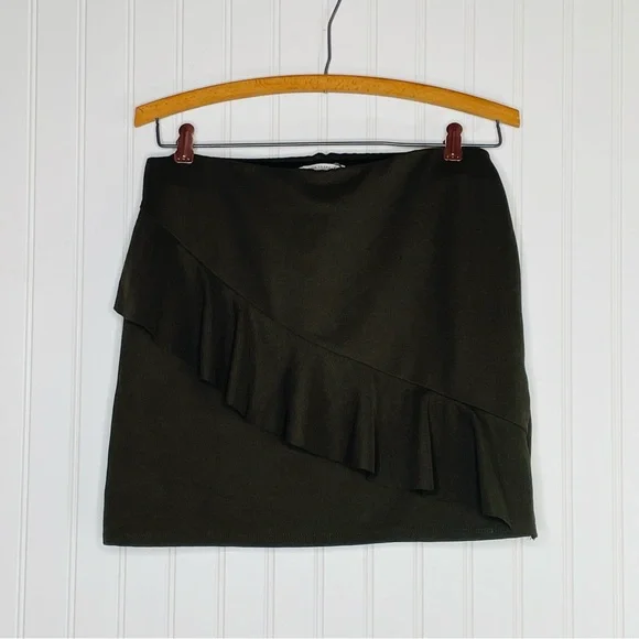 ZARA Trafaluc Ruffle Mini Skirt - Picture 2 of 7